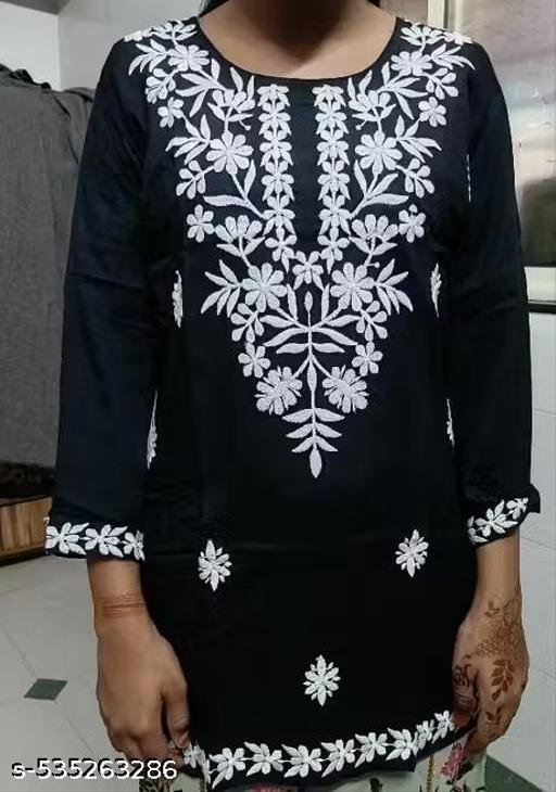 Insha Chikankari Short Rayon Kurti – view 3