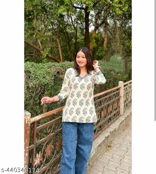 Women Trending Rayon Printed Short Kurta