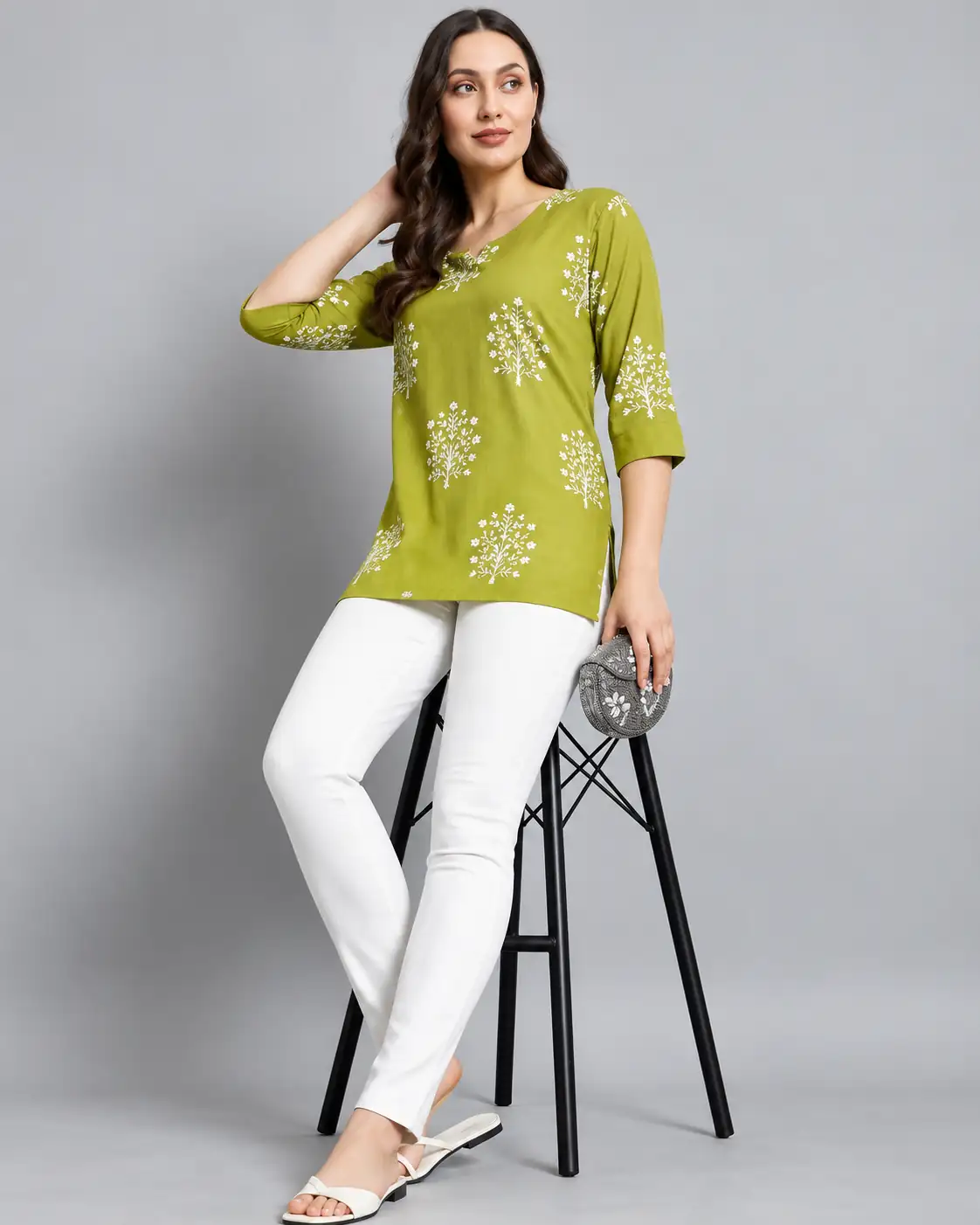 Green Floral Printed Cotton Short Kurti for Women, Daily - Image 3
